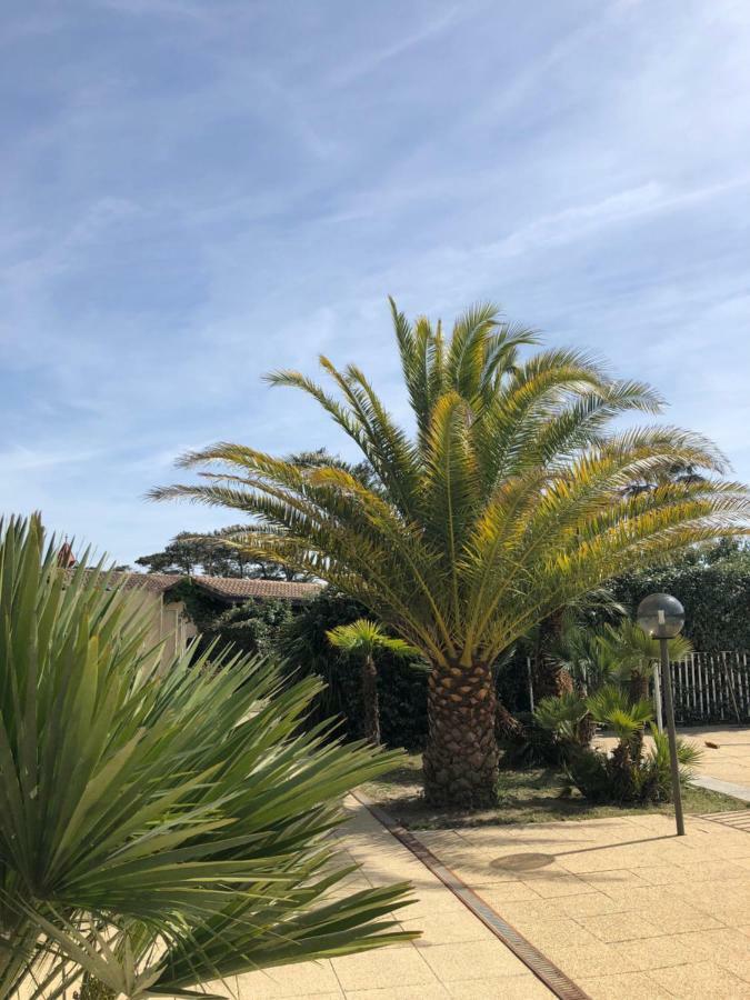 Résidence Les Naïades Soulac-sur-Mer Esterno foto
