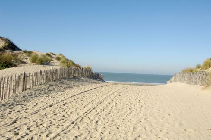 Résidence Les Naïades Soulac-sur-Mer Esterno foto